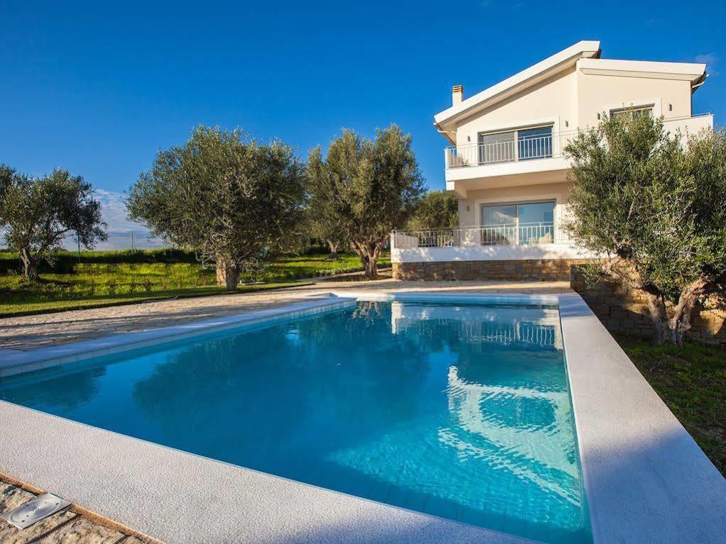 Abelia Luxurious Villas Финикунда Экстерьер фото